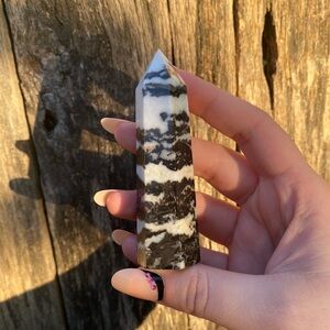 ☁️ zebra calcite crystal tower